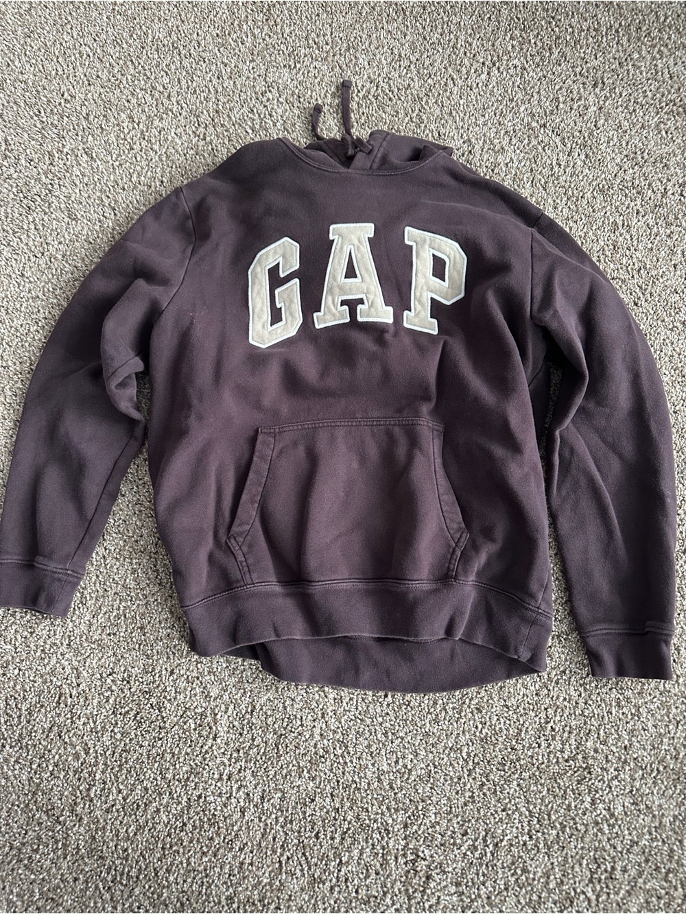 GAP Men's Brown Sweatshirt with Cream Logo